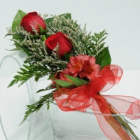 2 Rose Presentation - Red