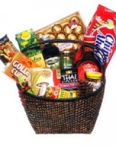 Chocolate & gift Basket Christmas