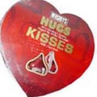 Hug_kiss_hersheys